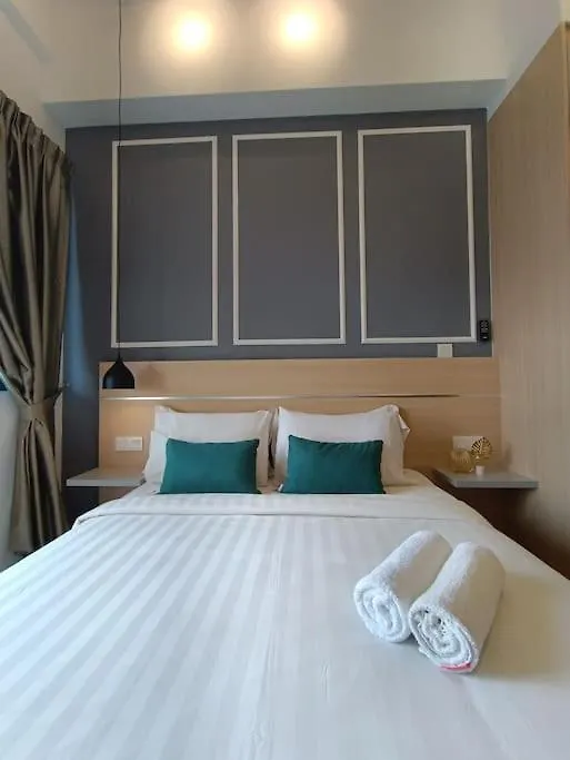 Col 23Ab Cozy Klcc View & Infinity Pool Studio Kuala Lumpur